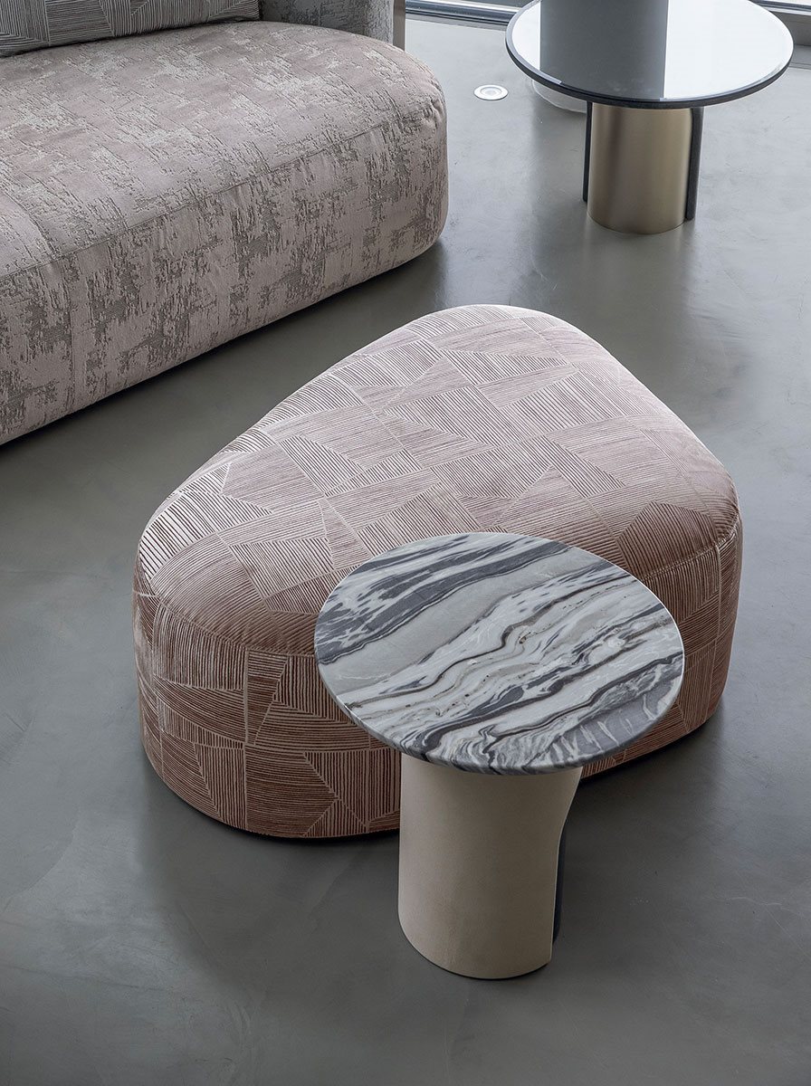 LONGHI_HUG_sofa_11_NEWS(1)