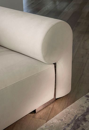 LONGHI_HUG_sofa_3_prw